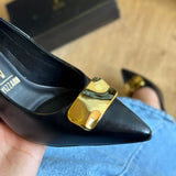 Scarpin Vizzano Bico Fino Detalhe Dourado